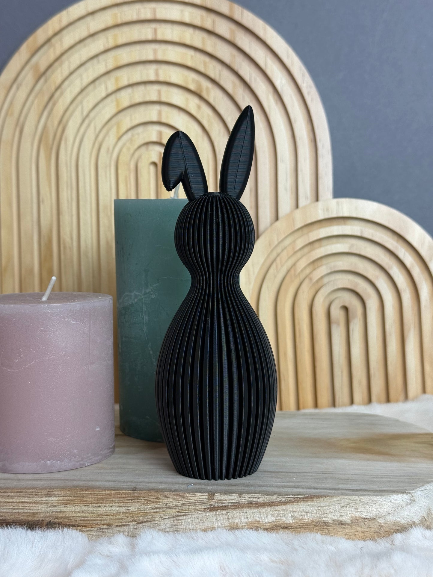 Osterhase-Geknicktes-Ohr