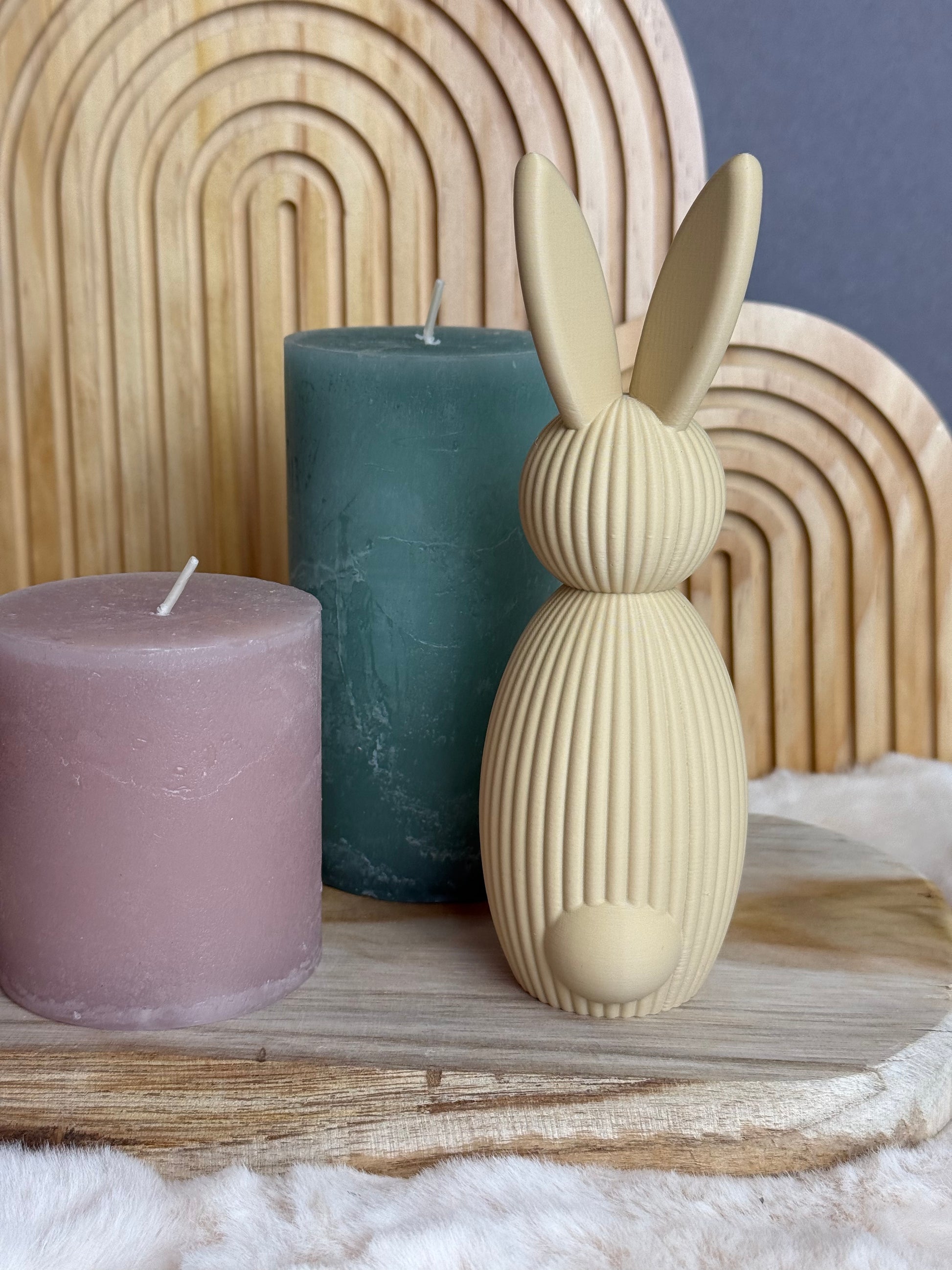 Osterhase mit angewinkelte Ohren Fomio