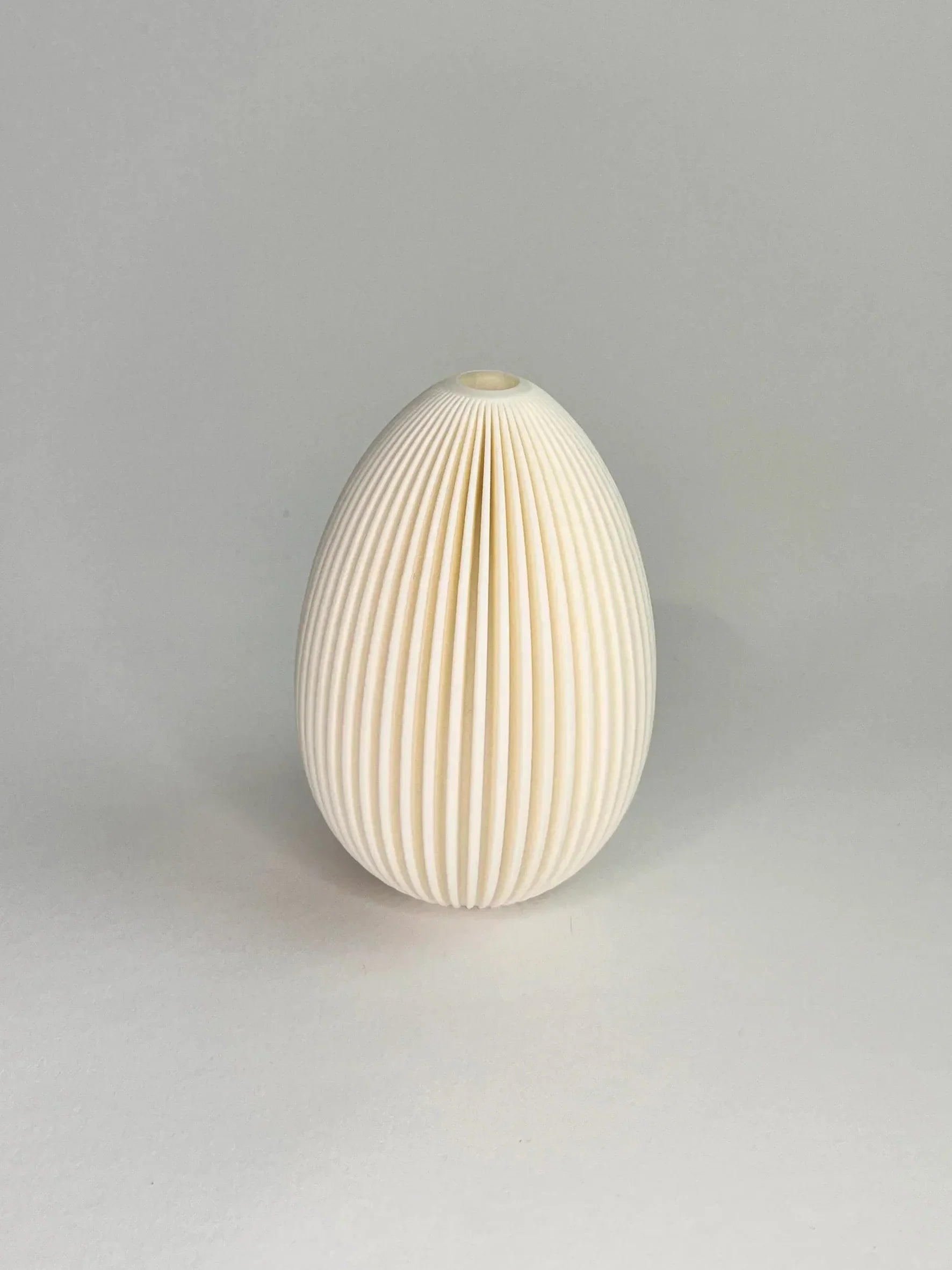 Modernes Osterei Weiß – Stilvolle Dekoration für Ostern